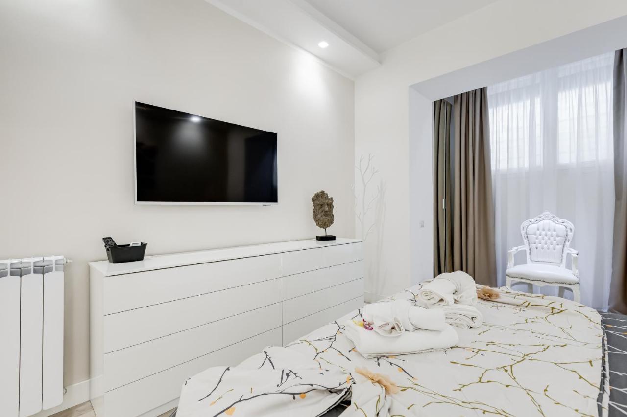 Bmga L The White Crown Apartment In Testaccio روما المظهر الخارجي الصورة