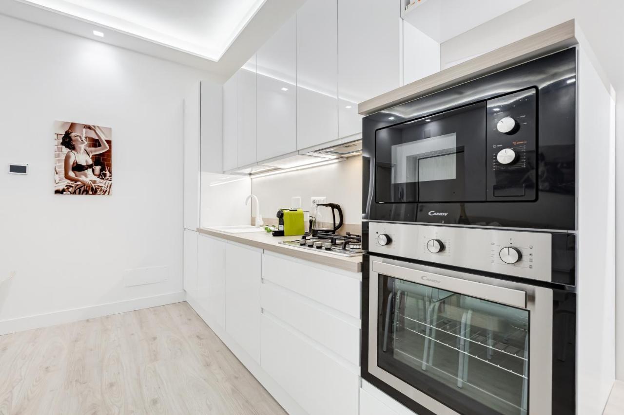 Bmga L The White Crown Apartment In Testaccio روما المظهر الخارجي الصورة