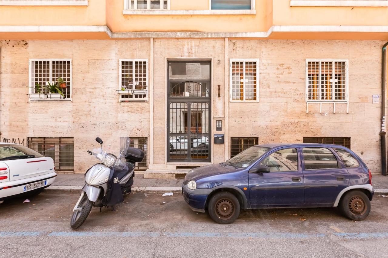 Bmga L The White Crown Apartment In Testaccio روما المظهر الخارجي الصورة