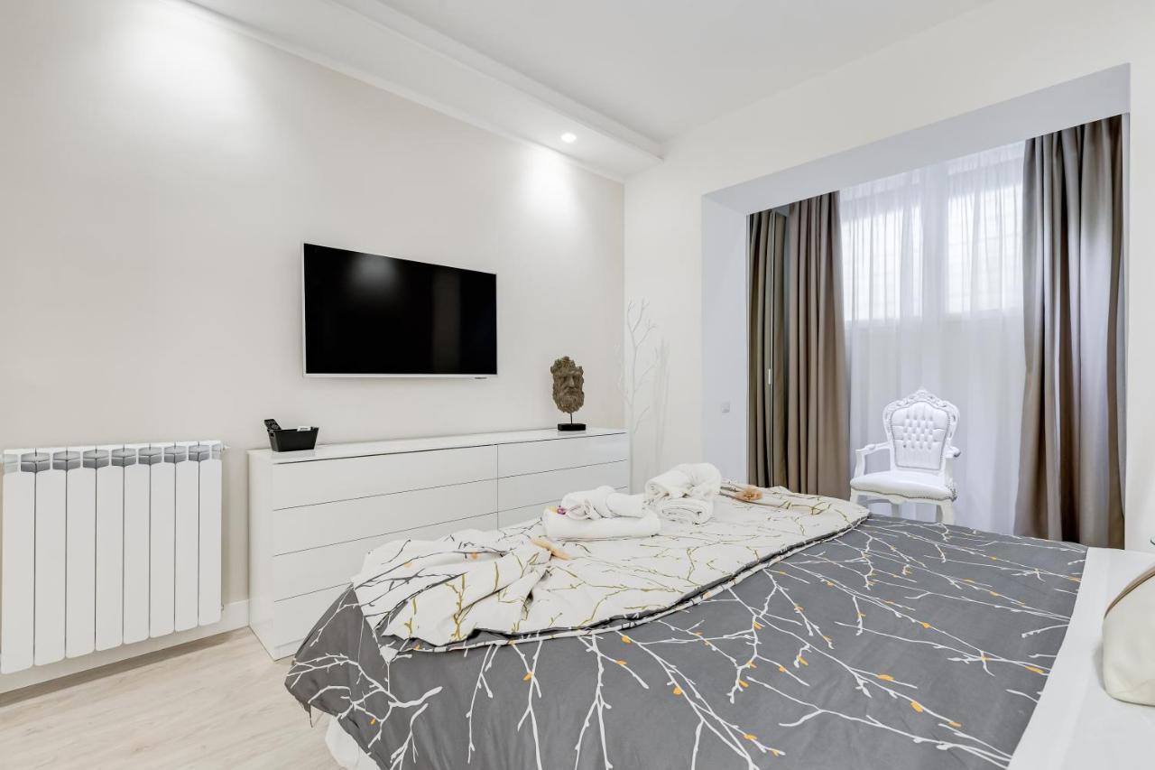 Bmga L The White Crown Apartment In Testaccio روما المظهر الخارجي الصورة